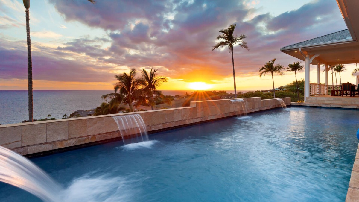 Kamuela House | 20%+ Off Oct or Nov'25 - Breathtaking Ocean, Coast, 4 Volcano Views + Pool & Spa