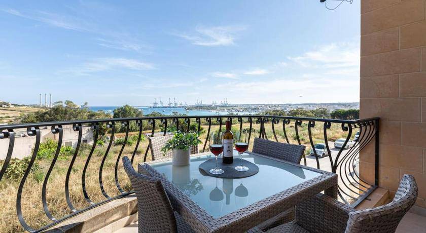 Marsaxlokk Apartment | 200 m² Apartment ∙ 3 bedrooms ∙ 6 guests