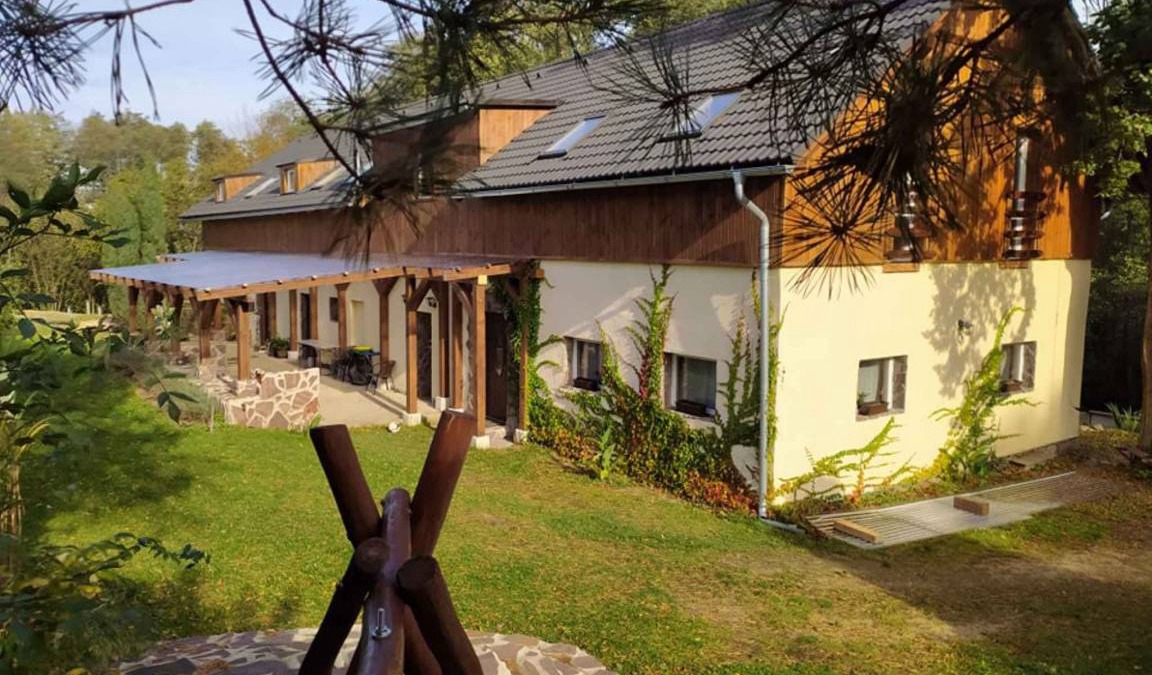 Hermanice Apartment | 200 m² Apartment ∙ 6 bedrooms ∙ 22 guests