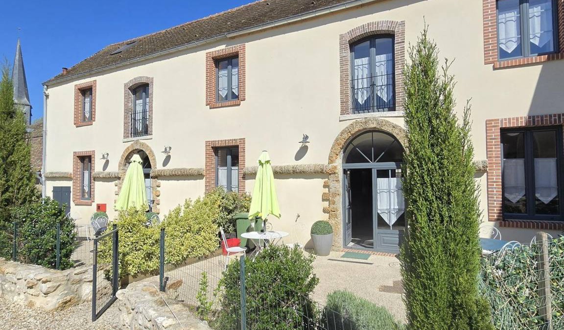 Mareil-le-Guyon Cottage | 200 m² Cabin ∙ 6 bedrooms ∙ 12 guests