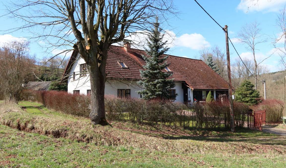 Rovensko pod Troskami House | 200 m² House ∙ 1 bedroom ∙ 8 guests