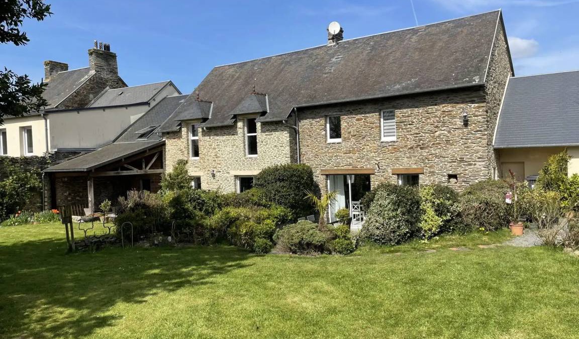 Cerisy-la-Foret House | 200 m² House ∙ 5 bedrooms ∙ 10 guests