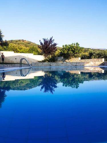 Kato Karouzana Villa | 200 m² Villa ∙ 3 bedrooms ∙ 6 guests