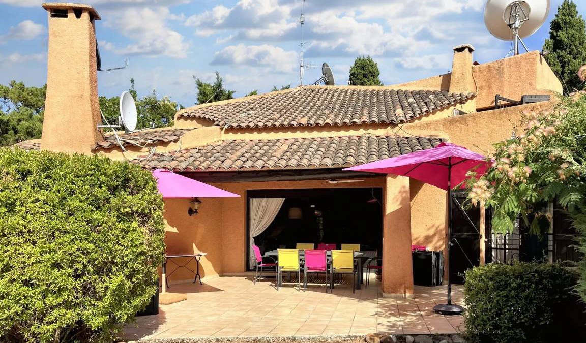 Lecci Villa | 200 m² Villa ∙ 4 bedrooms ∙ 8 guests