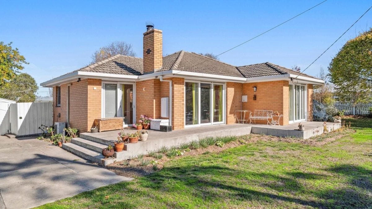 Birregurra House | 200 metres from main street