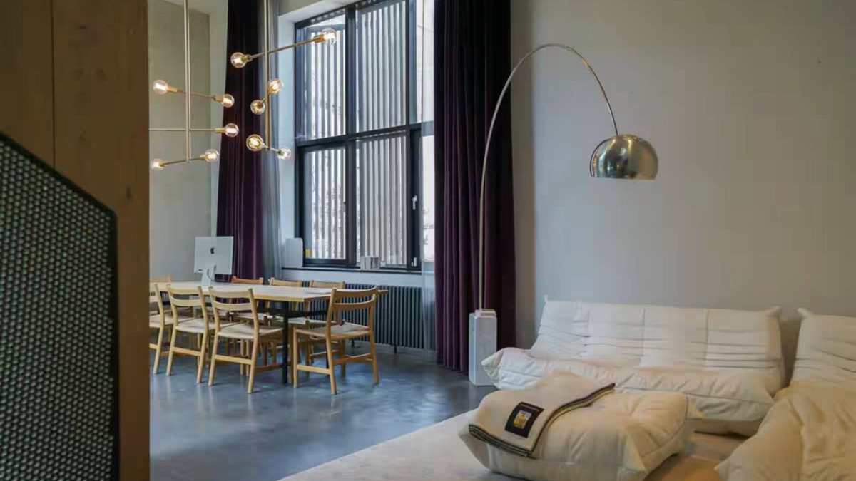 Amager House | 200 sqm I atrium I 6 m ceilings I parking I center I bikes