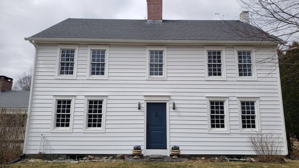 Heath House | 200 Year old updated Farmhouse on 12 acres - near Berkshire East Mountain Resort