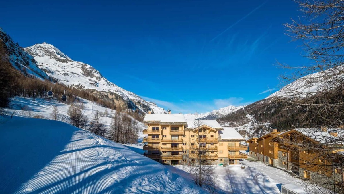 Les Boisses Apartment | 200m from resort center, 4th floor, view valley, fitness, swimming pool, sauna, hammam, balcony, tv