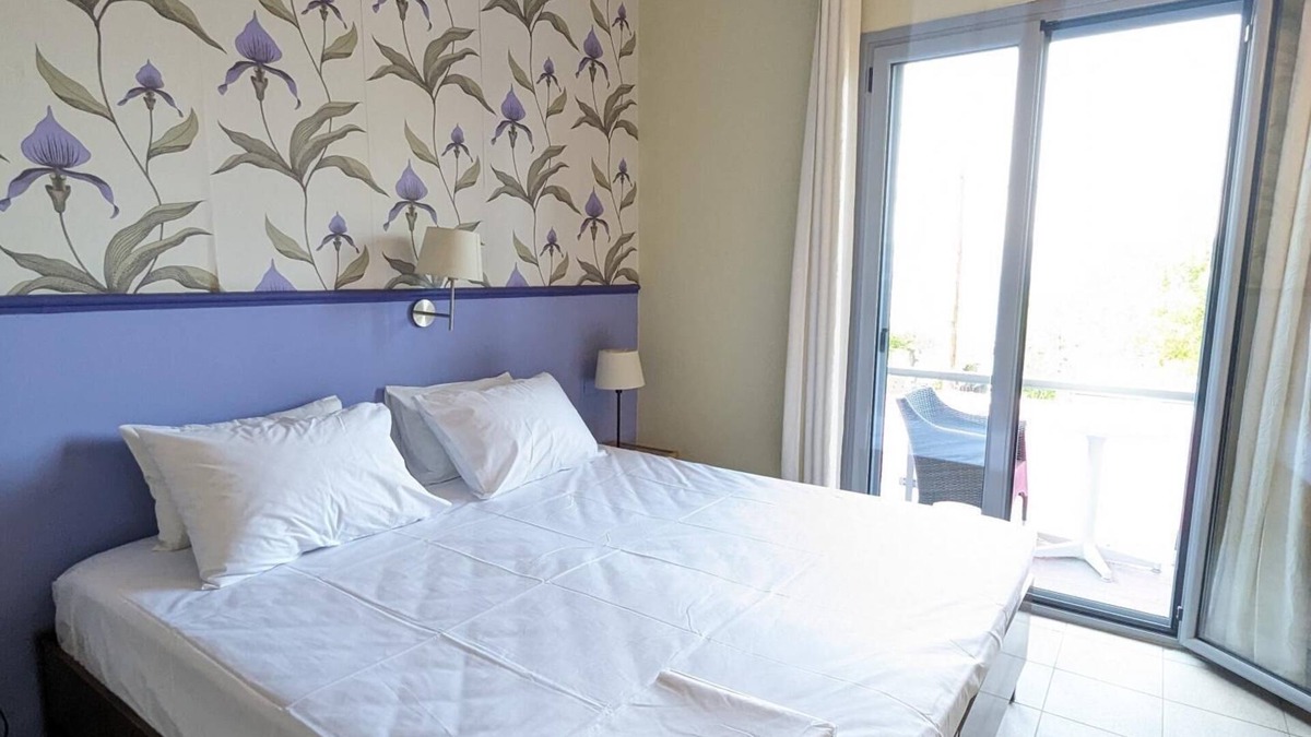 Kamena Vourla House | 201 | Okeania 4 persons Room 1st Floor
