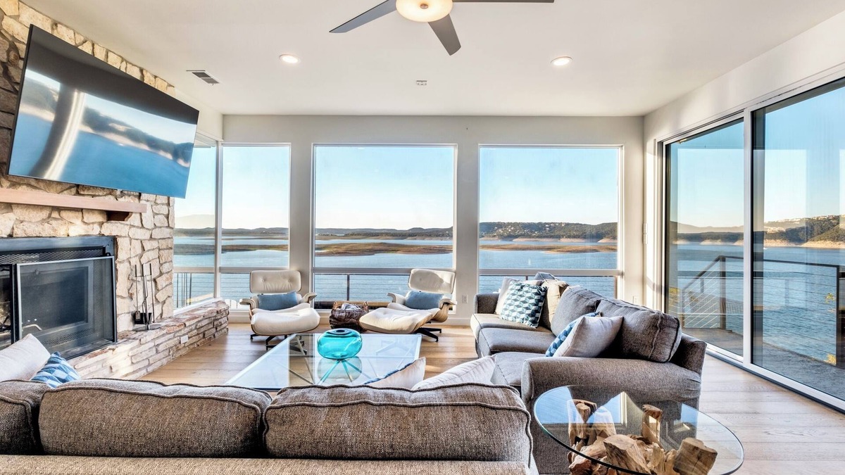 Hughes Park Lake House | 2024 Newly Renovated - NEW PHOTOS - Private dock in the water, 2 Master Bedrooms