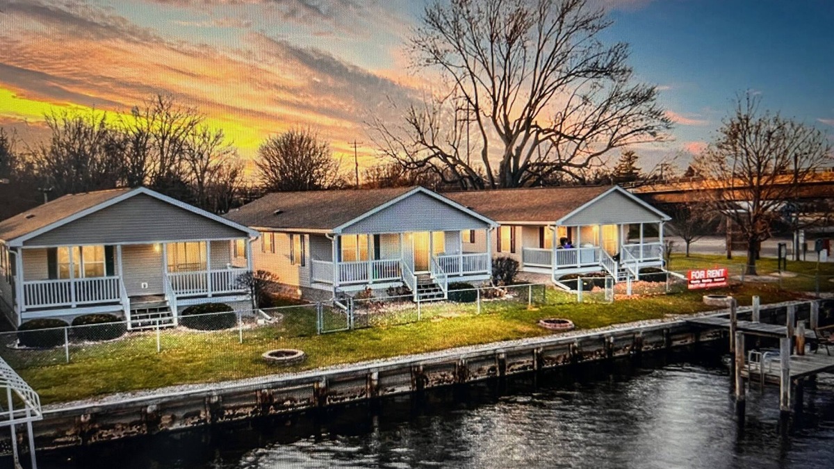Fremont Condo | 2025 NFL Draft Rental - Wolf River Cabin C