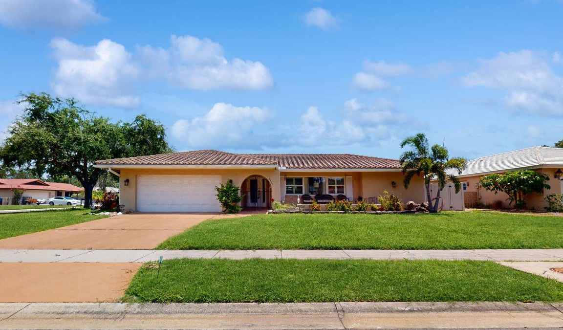 Gulf Gate Woods House | 203 m² House ∙ 4 bedrooms ∙ 9 guests