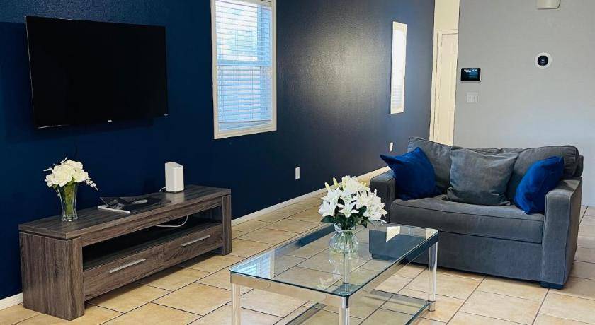 Enterprise House | 204 m² House ∙ 3 bedrooms ∙ 10 guests