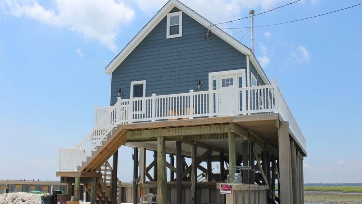 Dennisville Cottage | 204 Sounds Ave Sea Isle City