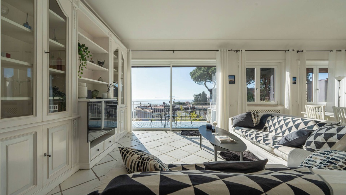 Posillipo Apartment | 20A, Naples