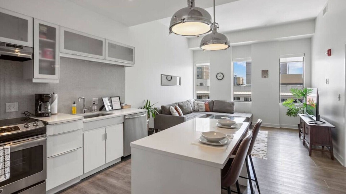 Downtown Kansas City Apartment | ✪ 20th Floor Views Beautiful Modern 1 bed ✪
