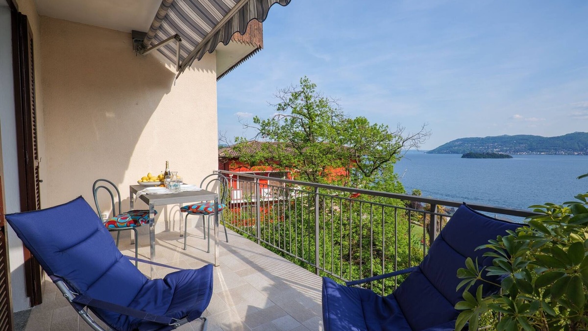 Suna Apartment | 2½-zimmer-wohnung mit Balkon mit Seesicht und Parkplatz