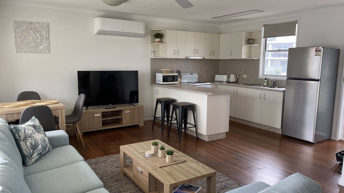 Tuncurry House | 21 Beach Street