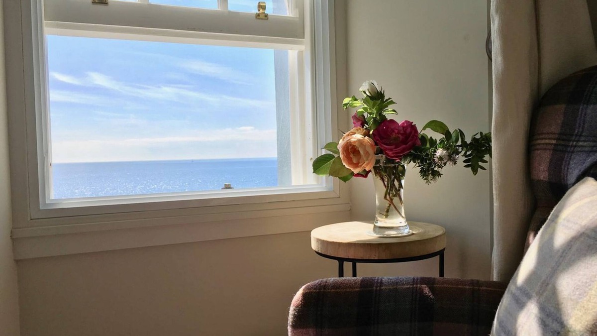 Crail Cottage | 21 Shoregate - stylish cottage with sea views and secluded garden, pet-friendly