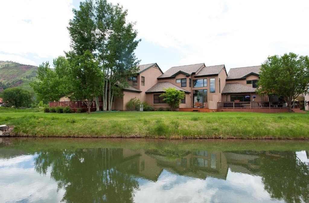 Dalton Ranch House | 210 Cypress Court