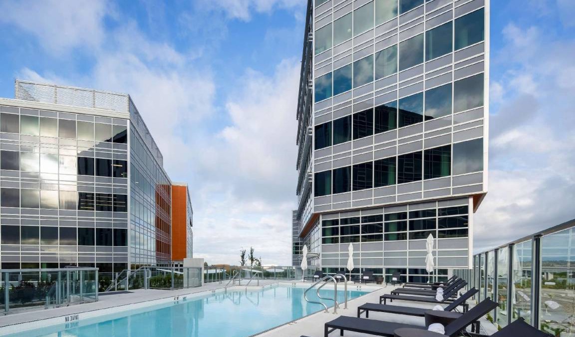 Richmond City Centre Hotel | 211 m² Hotel ∙ 2 bedrooms ∙ 127 guests
