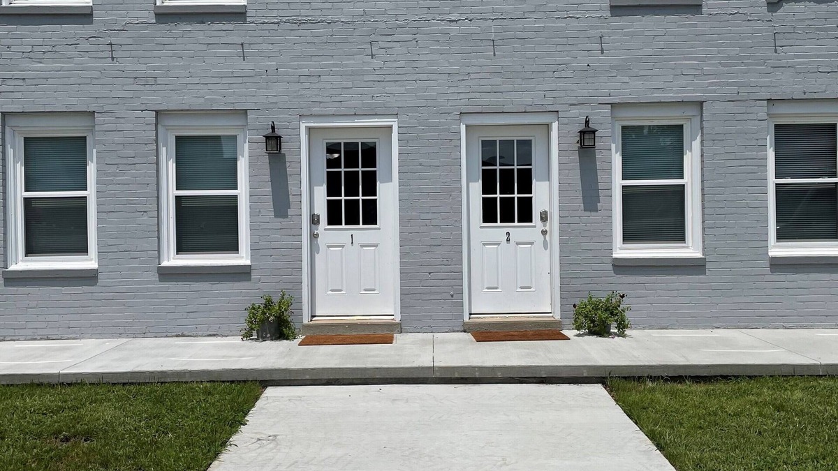 Williamstown Apartment | 211 Paris St Suites are just minutes from The Ark Encounter