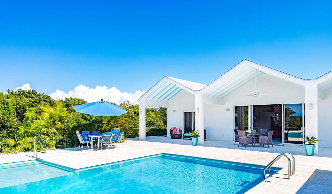Long Bay House | 214 m² House ∙ 3 bedrooms ∙ 7 guests