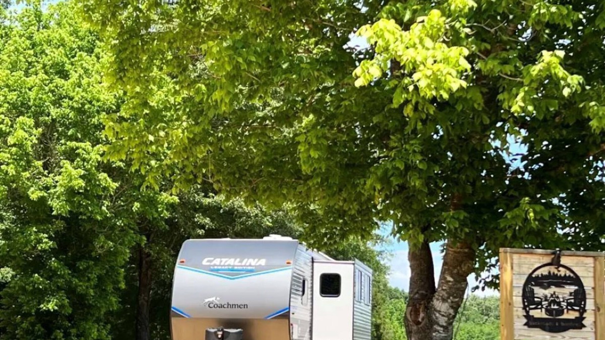 Flatwoods RV Rental | 214B BACKROADS & BONFIRES SITE 12