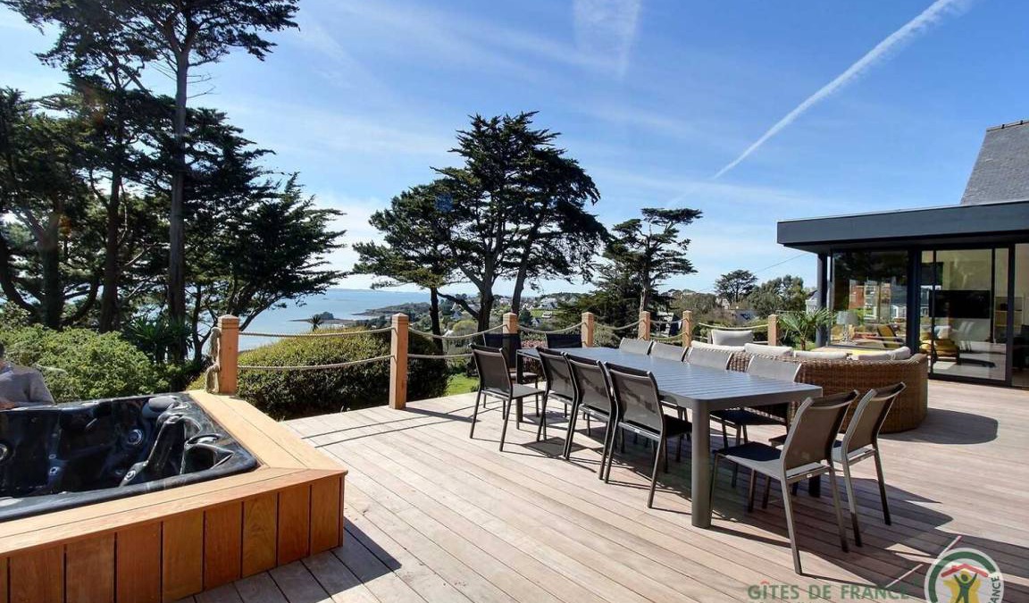 Trebeurden House | 215 m² Gîte ∙ 6 bedrooms ∙ 12 guests