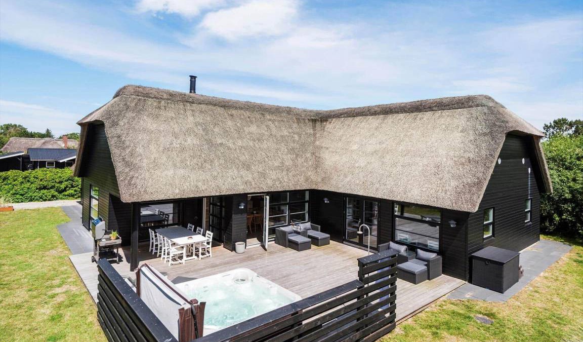 Blavand Strand House | 215 m² House ∙ 4 bedrooms ∙ 8 guests