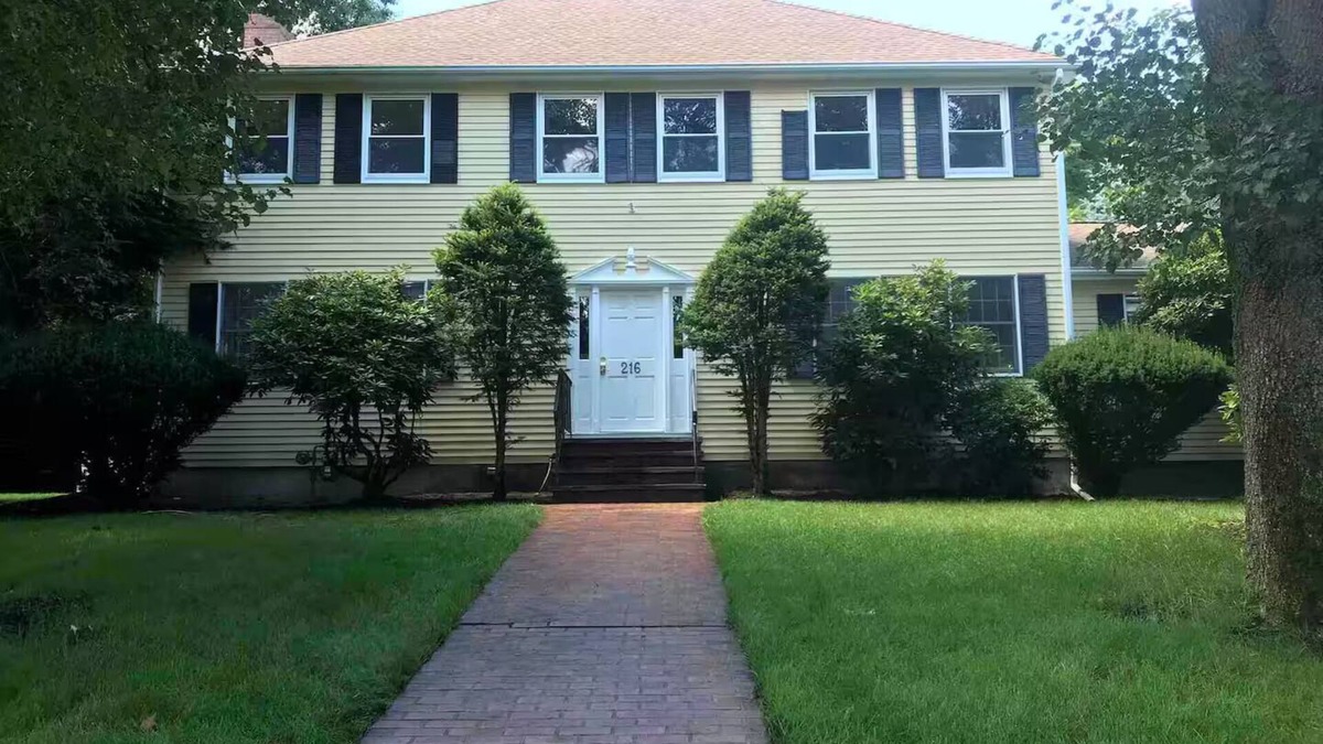 The Lanes House | 216-5 Entire studio private entry