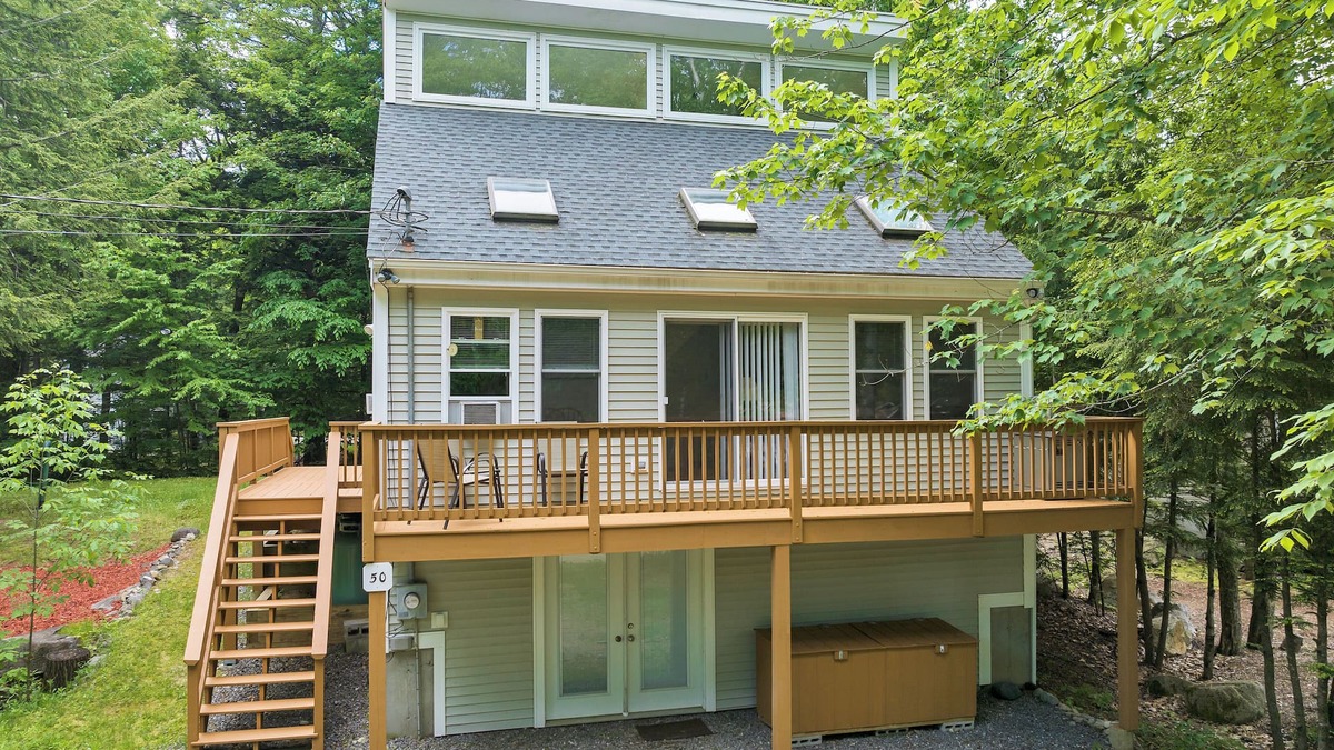 Moultonborough House | 216 Jones: 2 BR, 2 BA House in Moultonborough, Sleeps 6