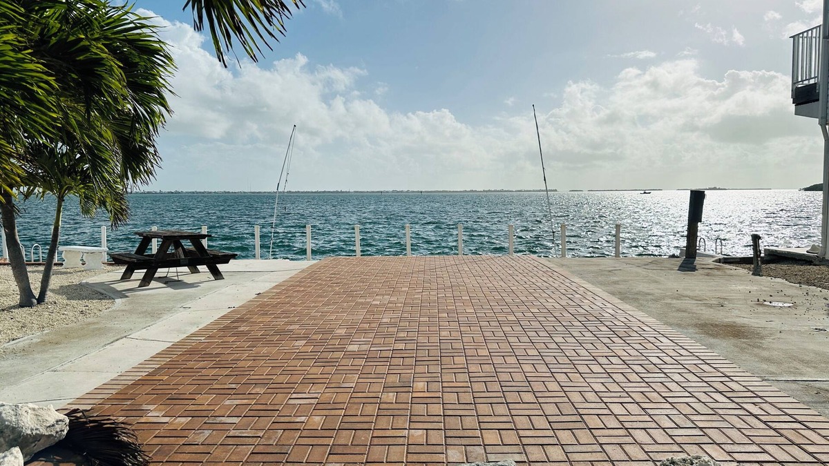 Cudjoe Key RV Rental | 219 Oceanfront RV Lot 59' Seawall