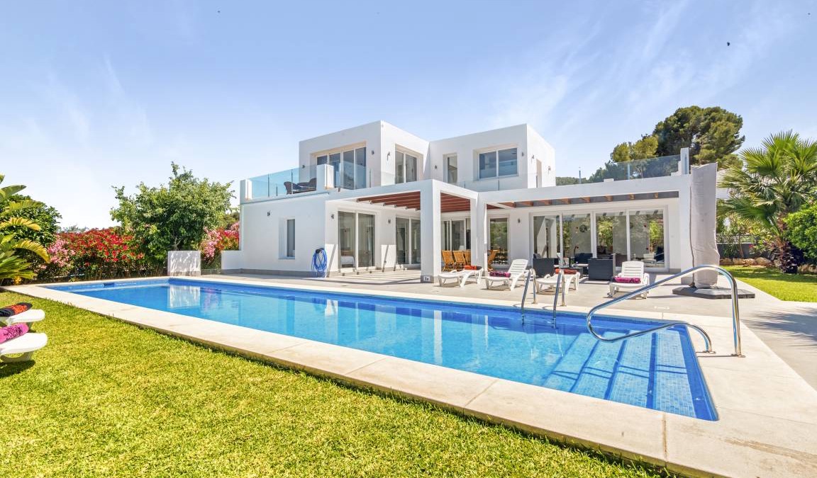 Javea Ski Chalet | 220 m² Chalet ∙ 5 bedrooms ∙ 10 guests