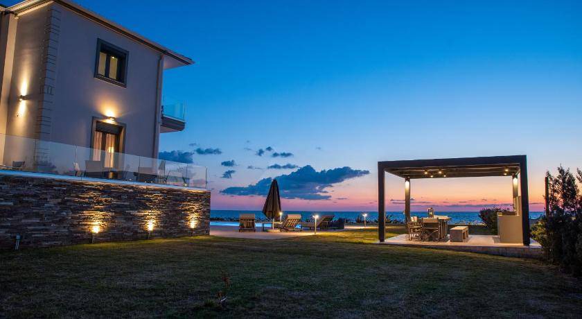 Preveza Villa | 220 m² Villa ∙ 4 bedrooms ∙ 10 guests