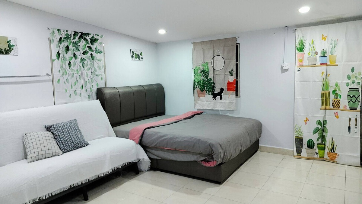 Alor Merah House | 223 Taman Malaysia