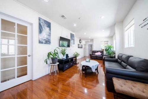 Monterey Park House | 22ppl Garage Parking Btw Disney Hollywood Monterey Park Chinatown