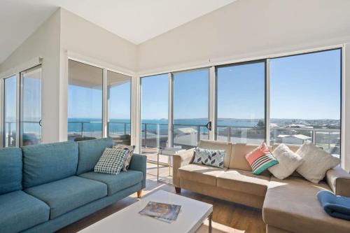 Port Elliot House | 23 Boomer - BYO Linen - Wi-Fi - Luxury - Ocean Views