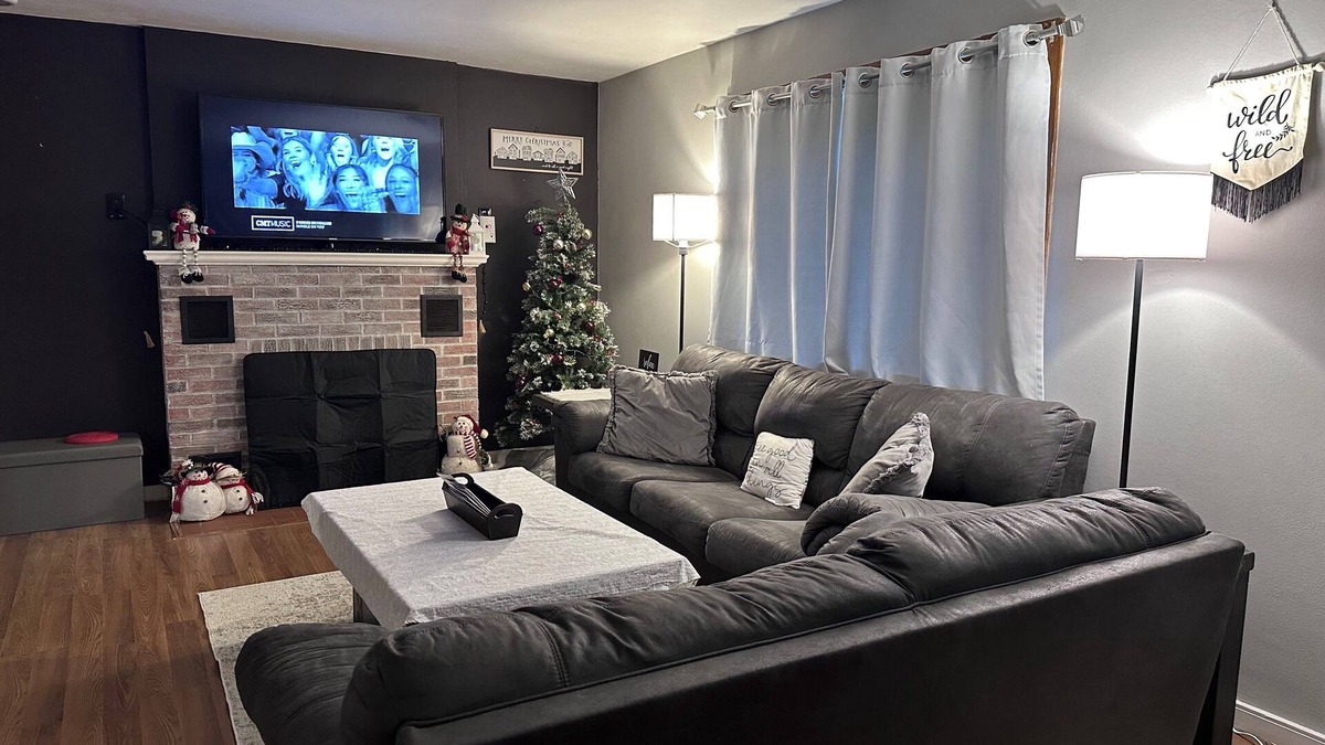 Olean House | 23 MILES TO ELLICOTTVILLE! The Cozy Hideaway - Pet Friendly!