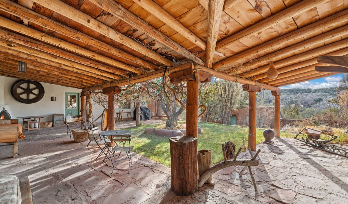 Historic Eastside House | 232 m² House ∙ 3 bedrooms ∙ 6 guests