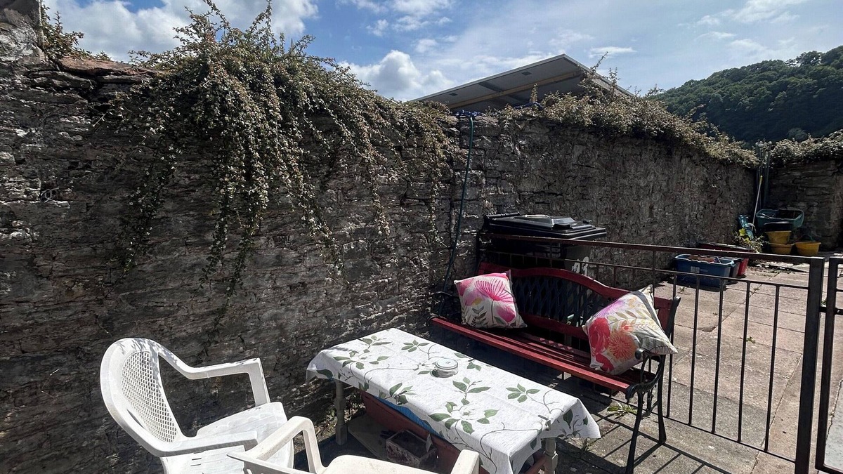 Knighton Bed & Breakfast | 23A High St