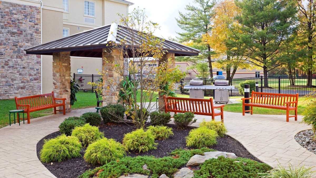 Mount Laurel Condo | 24 Hour Business Center + Fitness Center | Short Drive to City Center Philadelphia