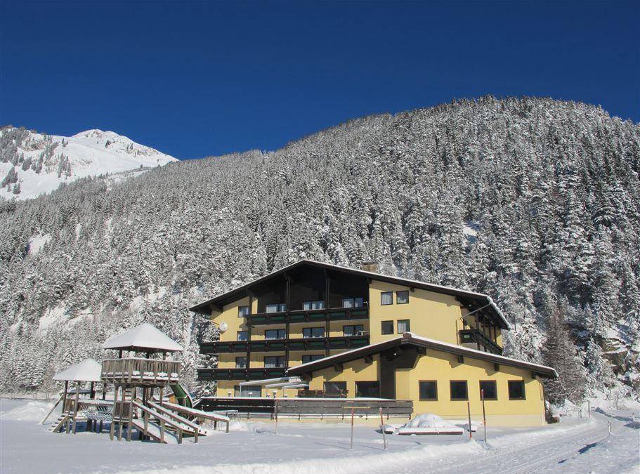 Bach Hotel | 24 m² Hotel ∙ 1 bedroom ∙ 3 guests