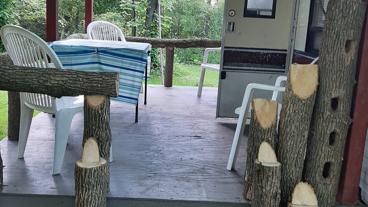 Waterloo RV Rental | 24ft Camper