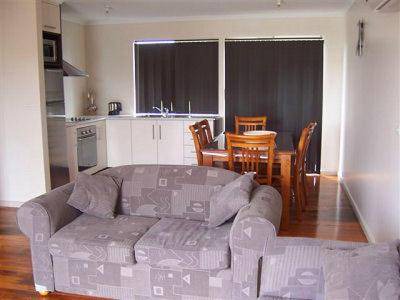 Strahan Apartment | 25 m² Apartment ∙ 3 bedrooms ∙ 6 guests