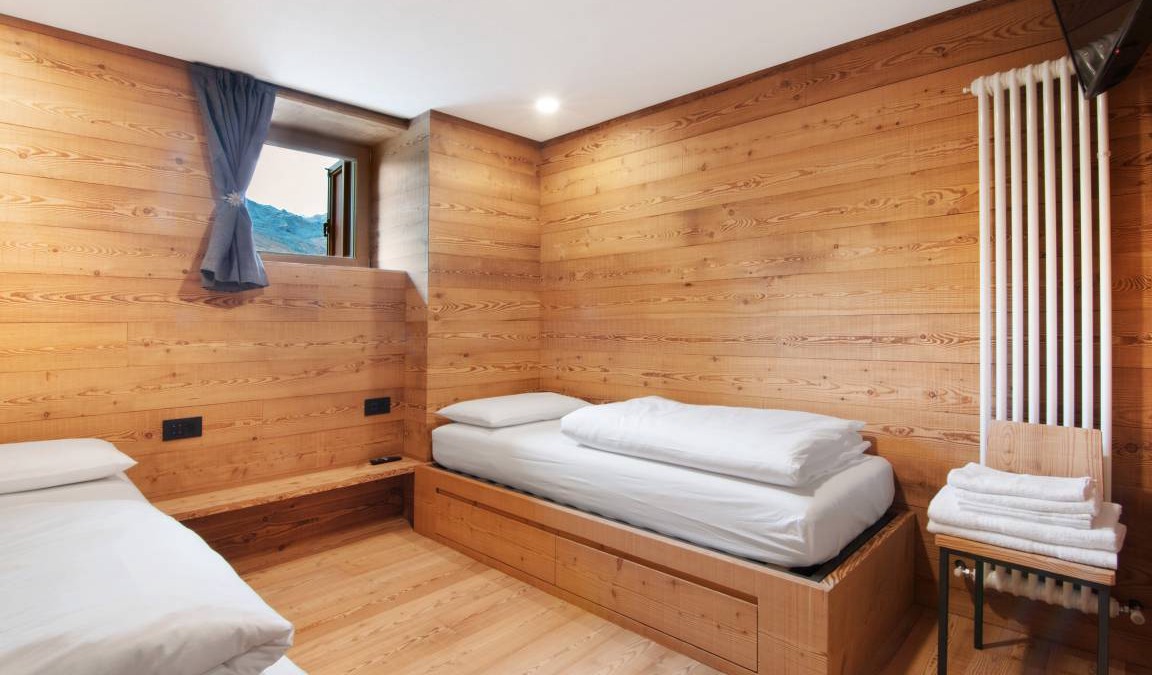 Montespluga Resort | 25 m² Private room ∙ 1 bedroom ∙ 2 guests