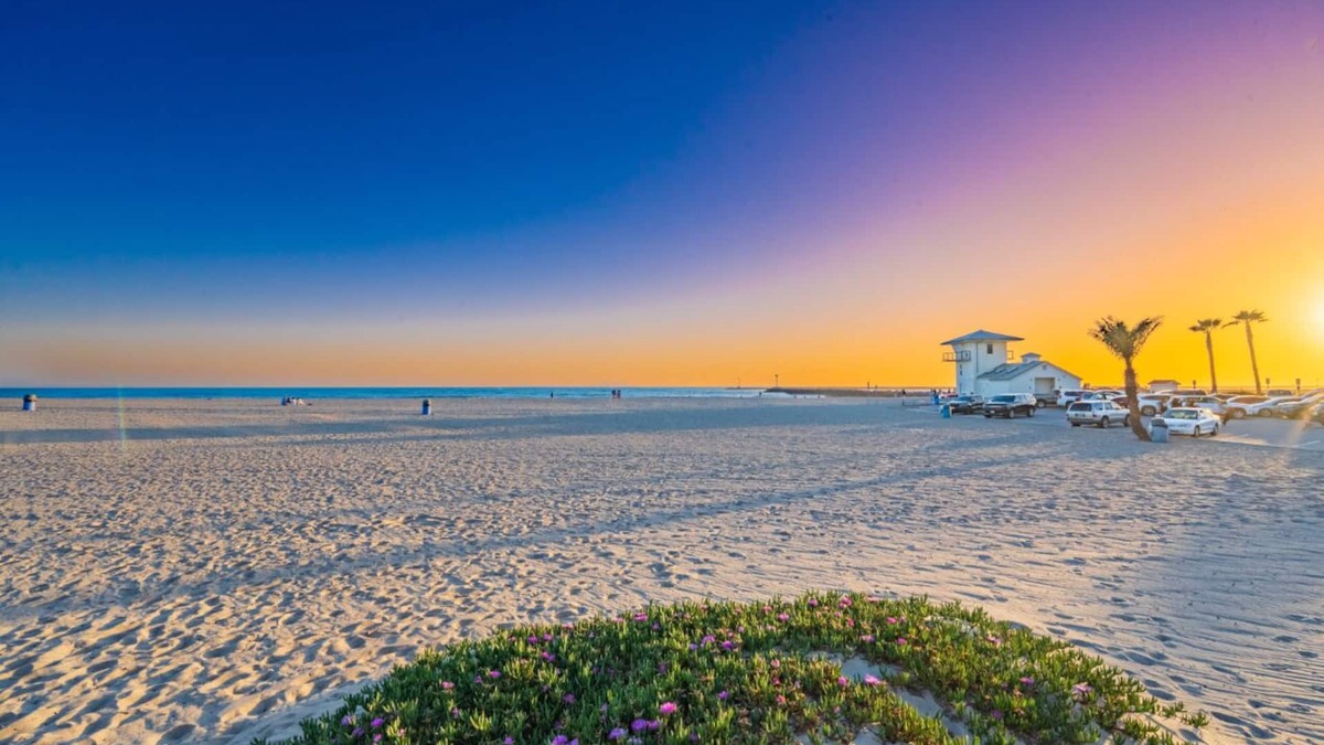 Silver Strand House | 25% Off July! Steps To Sand, Prime Location