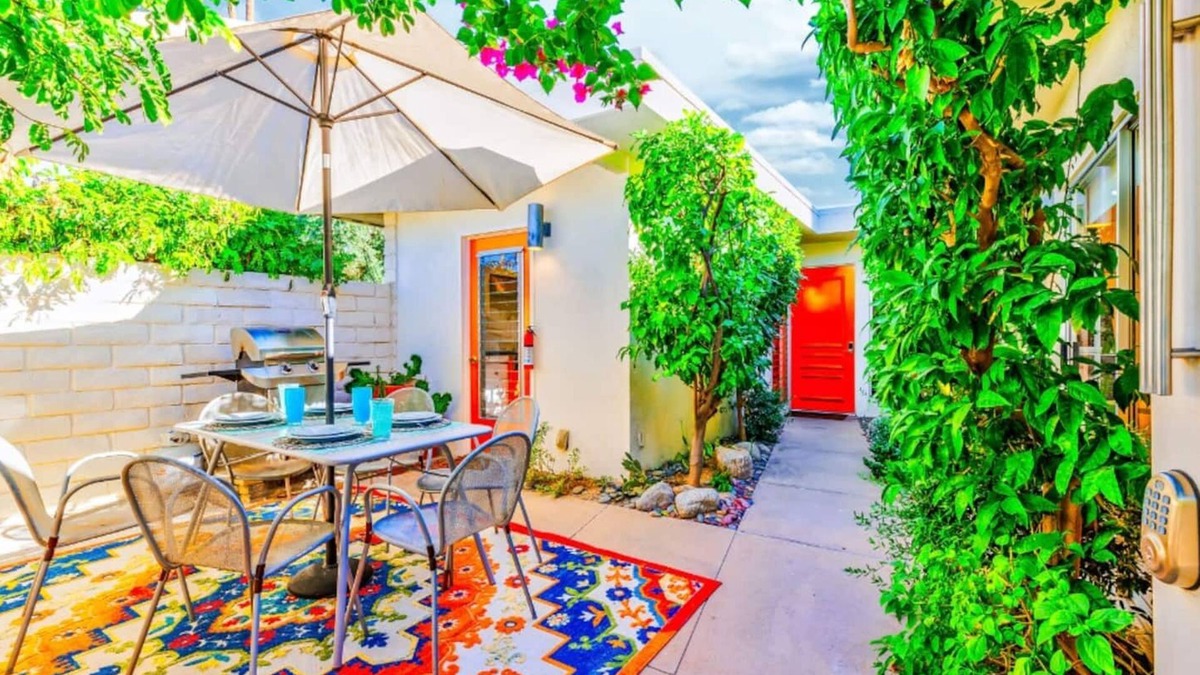 Old Las Palmas Apartment | 25%Off Sept 4-7 Walk 2 DwTn Great Reviews Pool/Spa