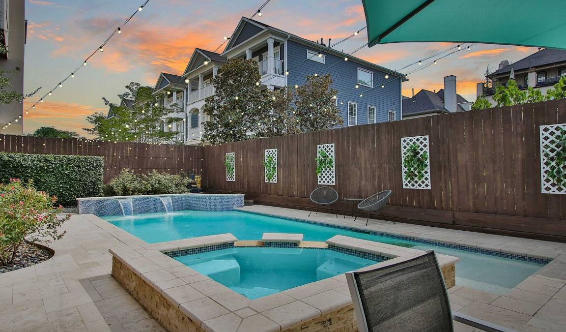 Shady Acres House | 256 m² House ∙ 3 bedrooms ∙ 10 guests