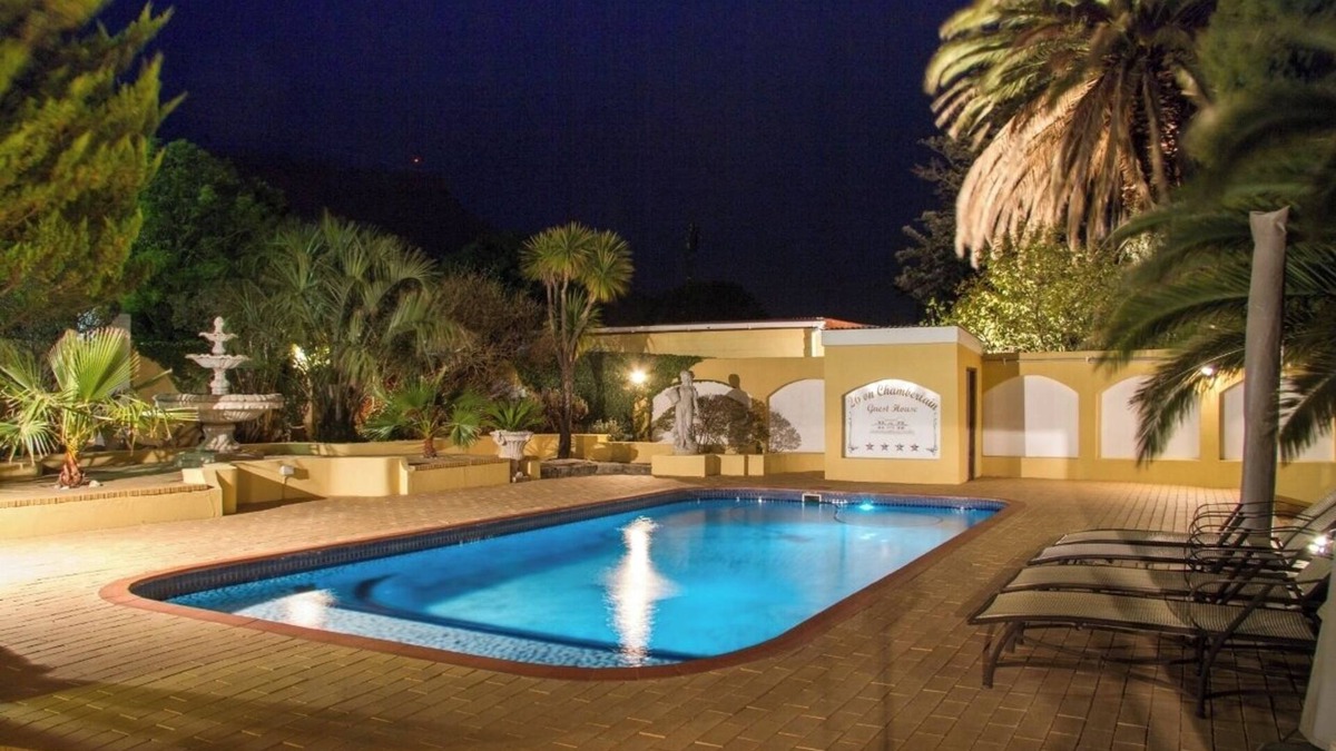 Komani House | 26 On Chamberlain Guest House